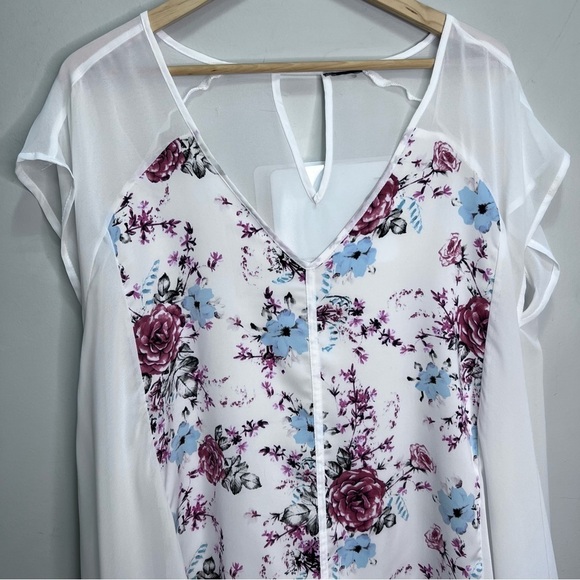 Torrid White Floral Sheer Back Hanky Hem Blouse - Picture 4 of 12